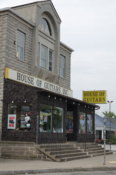 Guitar Store in Rochester, NY | House of Guitars