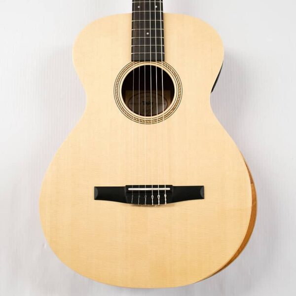 Taylor Academy 12e-N Left-handed Nylon String Acoustic-electric Guitar - Natural