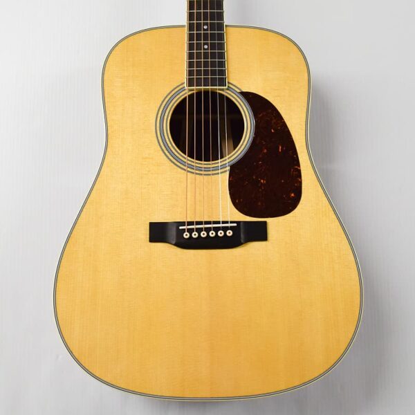 Martin D-35 Dreadnought Acoustic Guitar - Natural