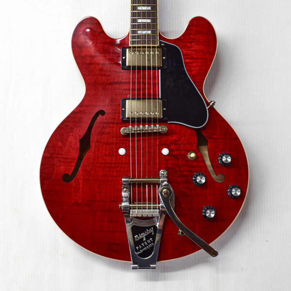 Gibson ES-335 w/ Bigsby - Cherry