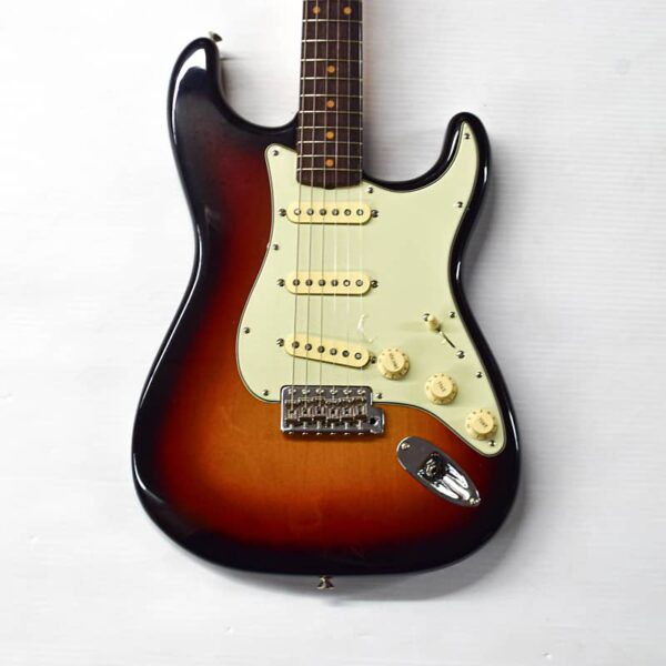Fender American Vintage II '61 Stratocaster - 3-Color Sunburst