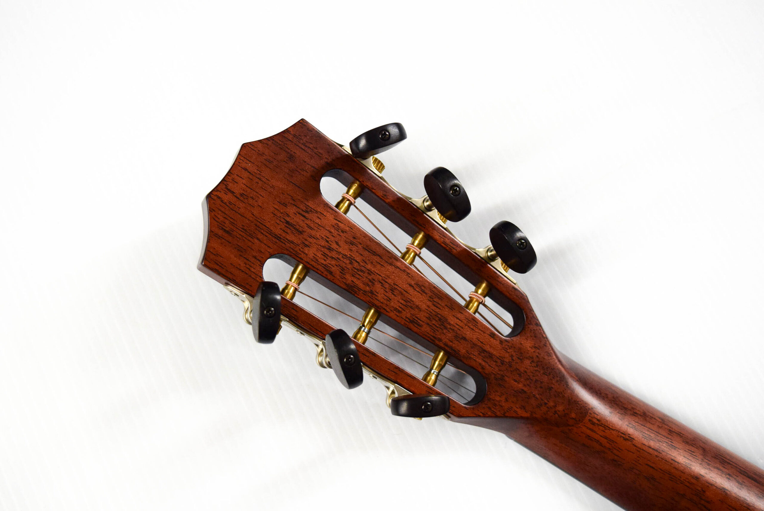 Taylor 322ce 12-Fret Grand Concert Acoustic Guitar - Shaded Edgeburst - Image 4