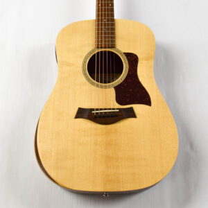 Brand New Taylor Academy 10e Dreadnought Acoustic Guitar - Natural