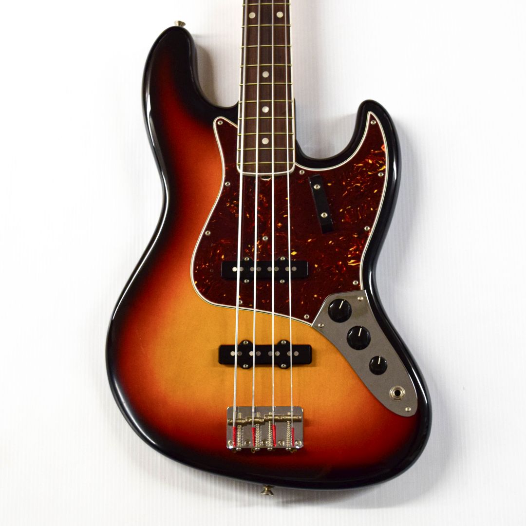 Fender American Vintage II '66 Jazz Bass - 3-Color Sunburst