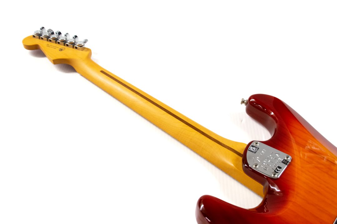 Fender American Ultra Luxe Stratocaster 2021 - Present - Plasma Red Burst - Image 8