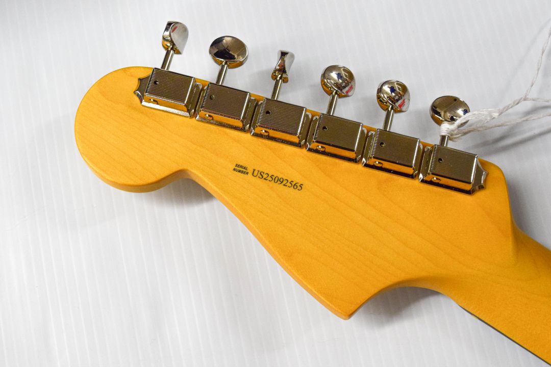 Fender American Professional Classic Jazzmaster - Faded Dakota Red - Image 11