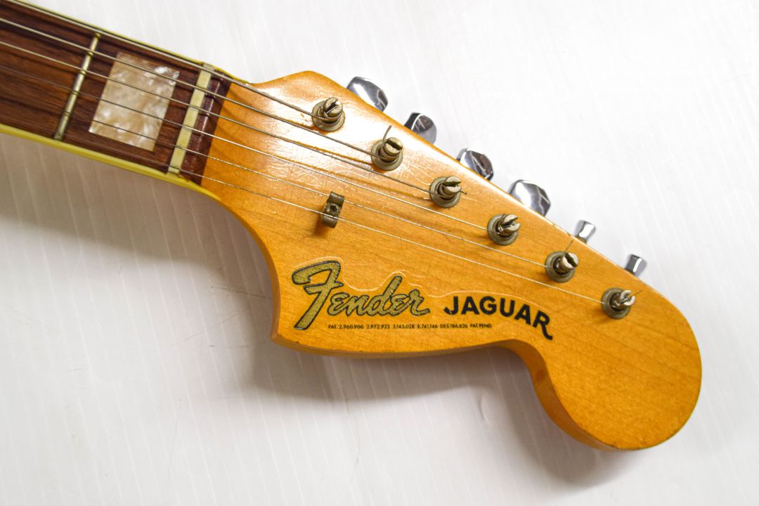 Fender Jaguar with Rosewood Fretboard 1966 - Sunburst - Image 7